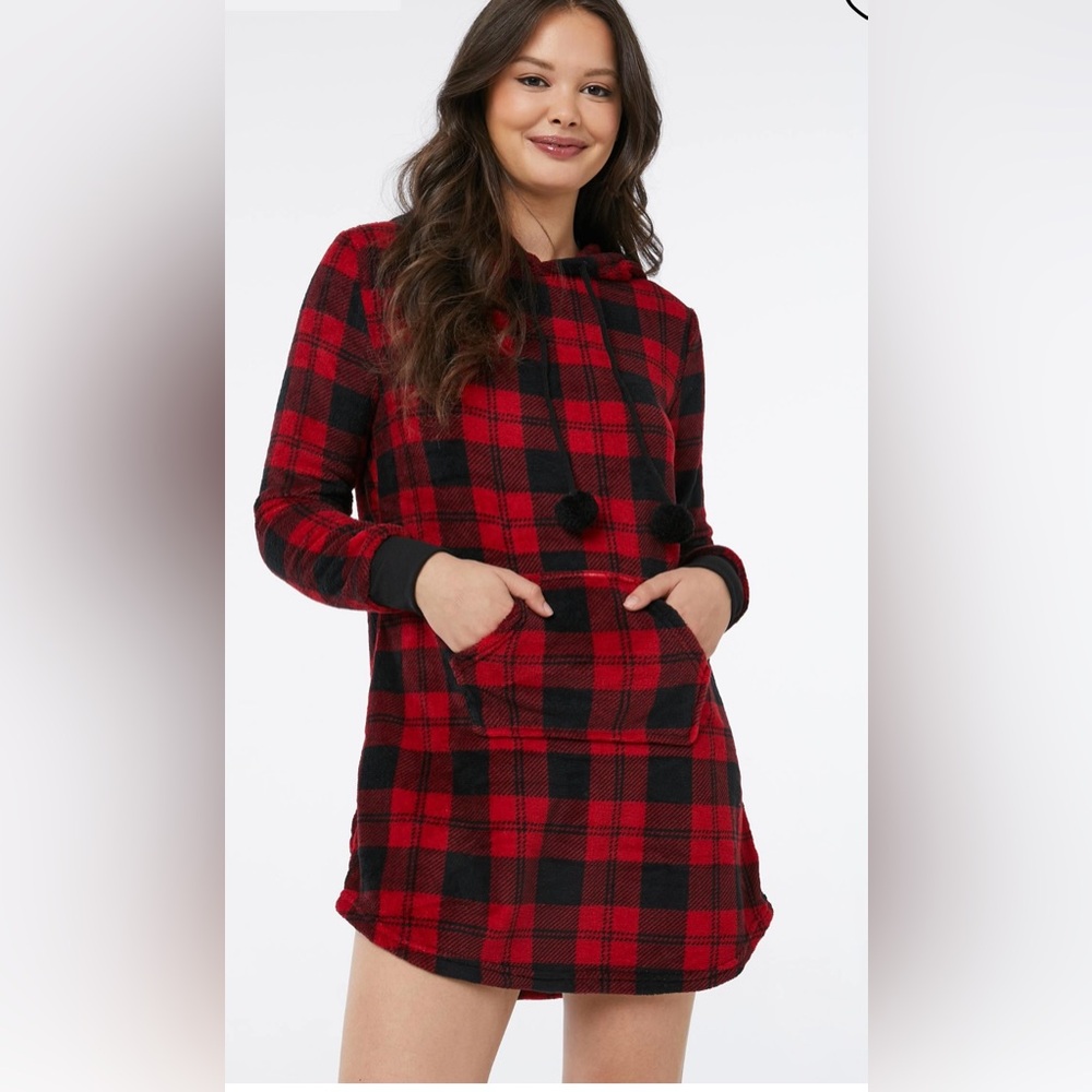 Ardene Buffalo Plaid Hooded Sleepshirt /Size: XS-S / NWT